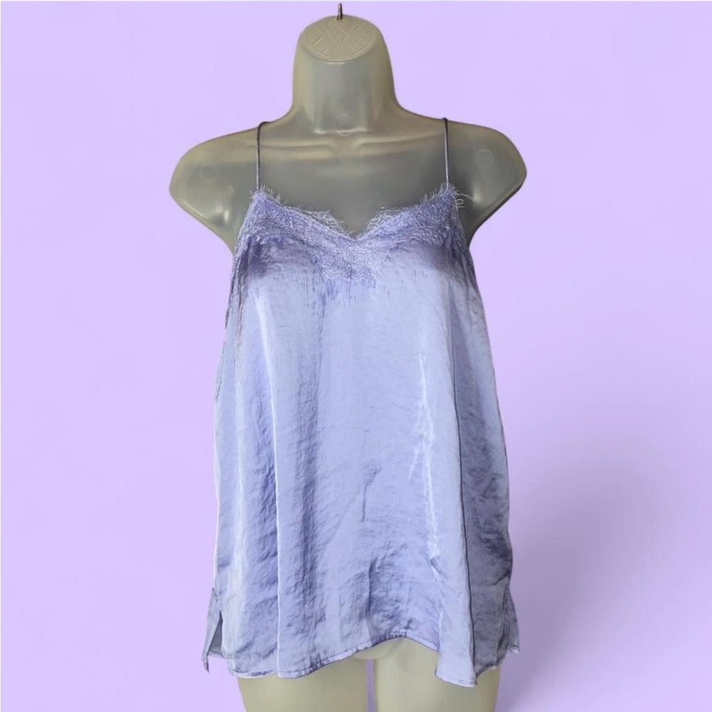 Nine West lilac eyelash lace silky shimmer top M